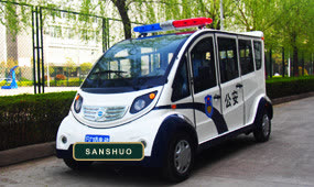 6座封闭电动巡逻车 · 款式 01
